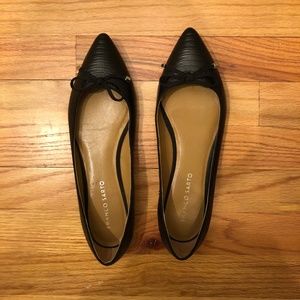 Franco Sarto Women's Black Pointed Toe Flats
